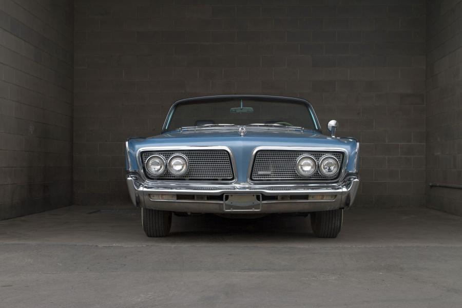  Imperial Crown Convertible (VY1-M 925) 1964 года  (фото 9 из 13)